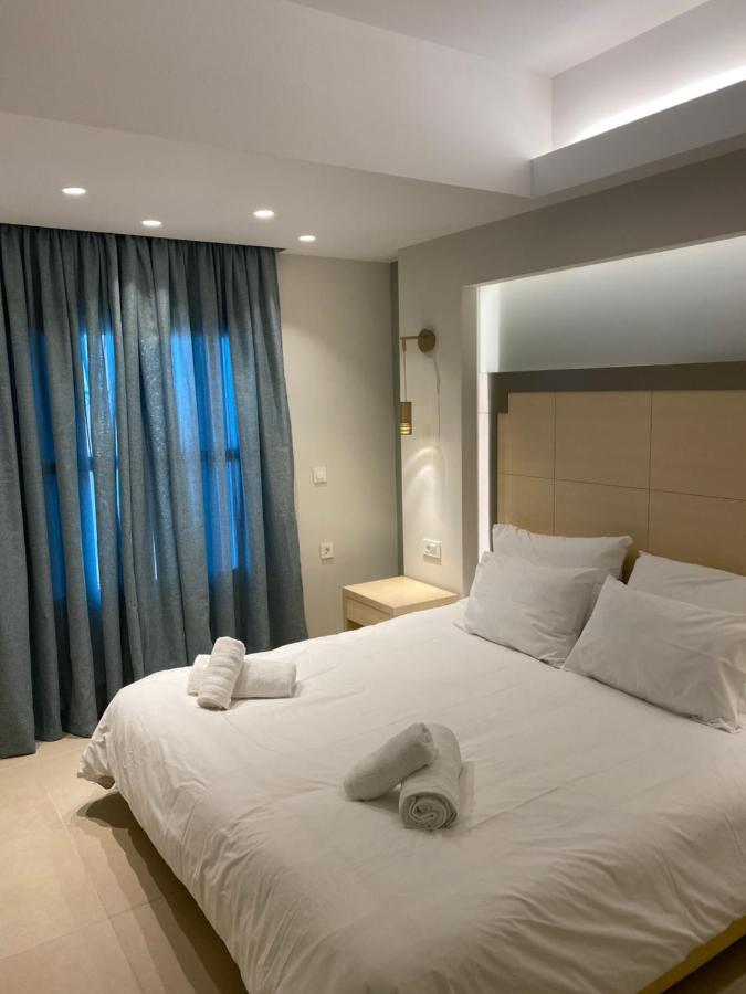 Elena Village Hotel & Suites Myrties 外观 照片