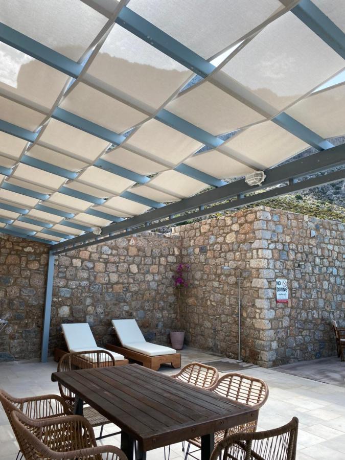 Elena Village Hotel & Suites Myrties 外观 照片
