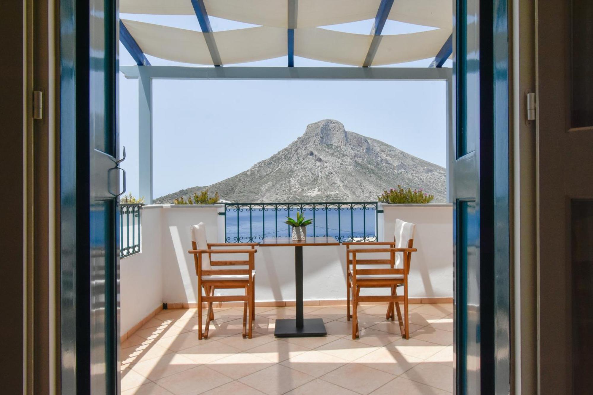 Elena Village Hotel & Suites Myrties 外观 照片