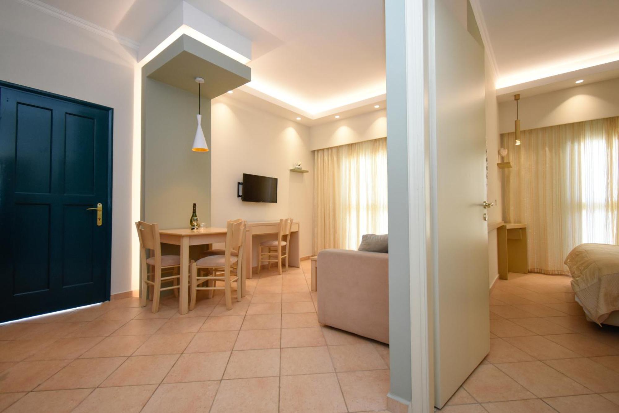 Elena Village Hotel & Suites Myrties 外观 照片