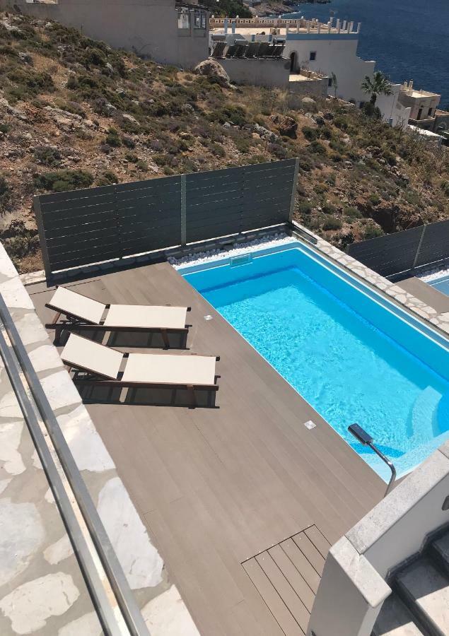 Elena Village Hotel & Suites Myrties 外观 照片