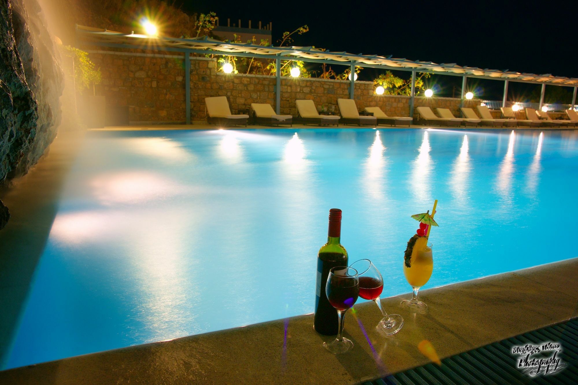 Elena Village Hotel & Suites Myrties 外观 照片